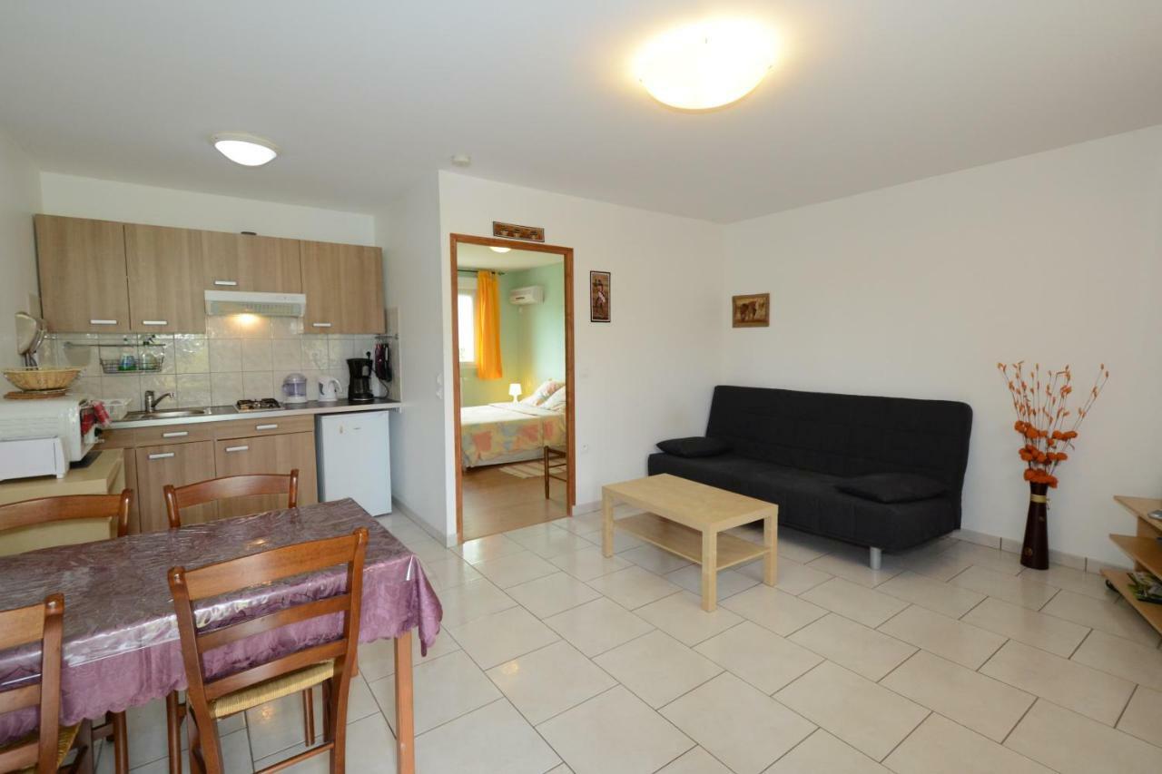 Gite Des Mesanges Haybes Exterior photo